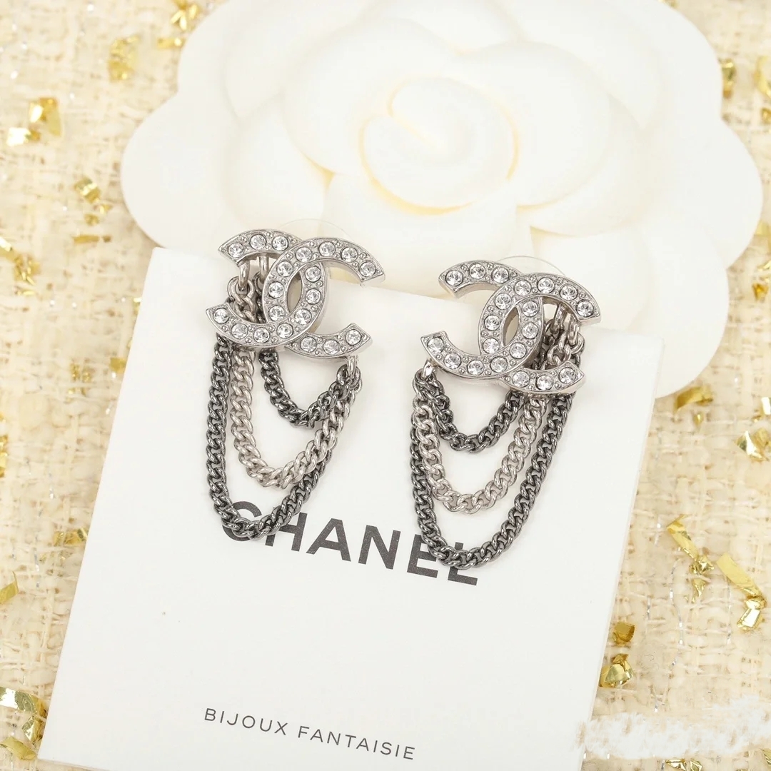 未使用 Chanel/香奈儿 耳钉链条银色经典双C时尚