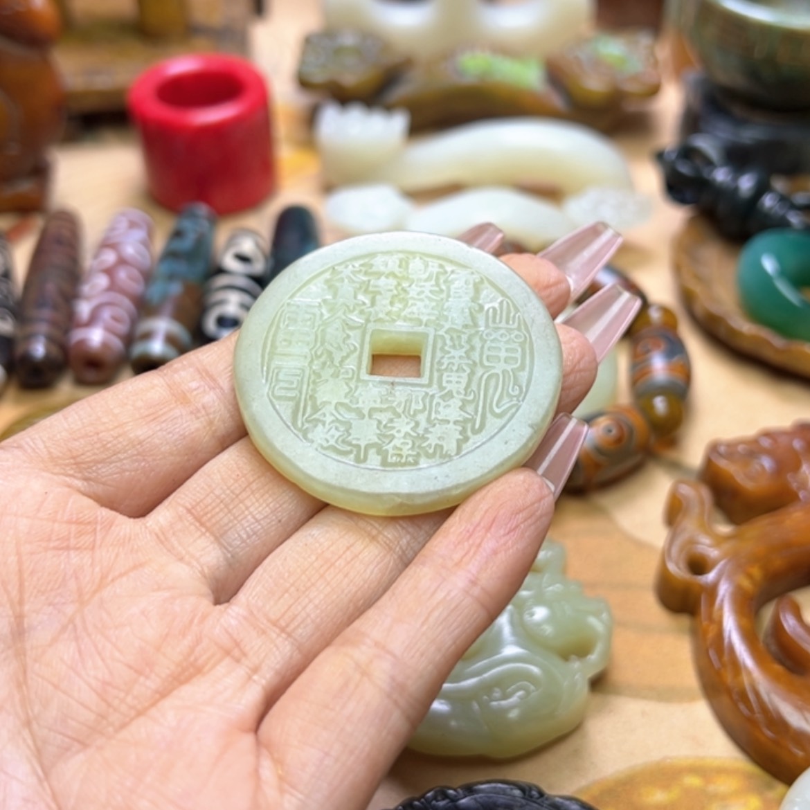 【闪购商品】蛇纹石玉颈饰未镶嵌