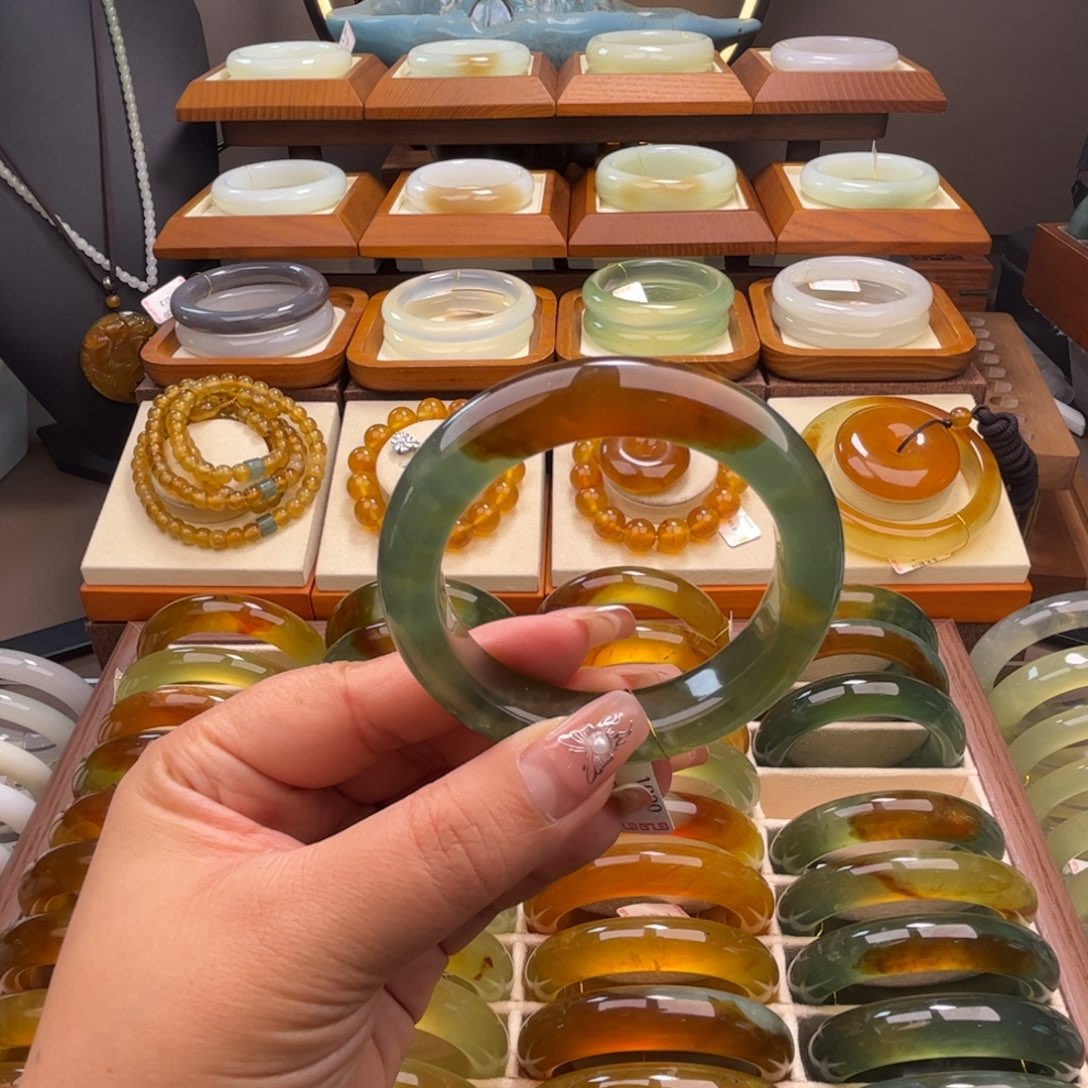 蛇纹石玉未镶嵌55-56