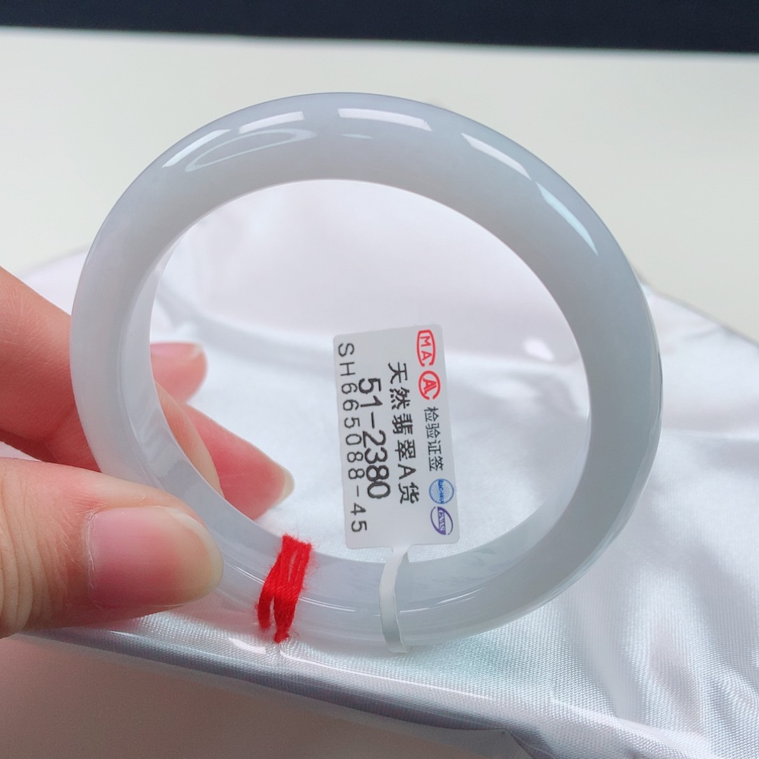 翡翠手镯未镶嵌51正圈