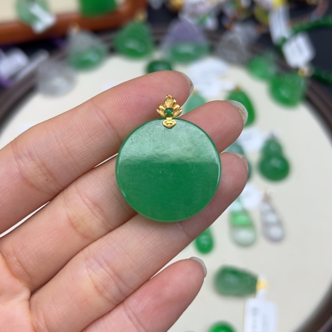 御**岩无事牌直播编号M1044