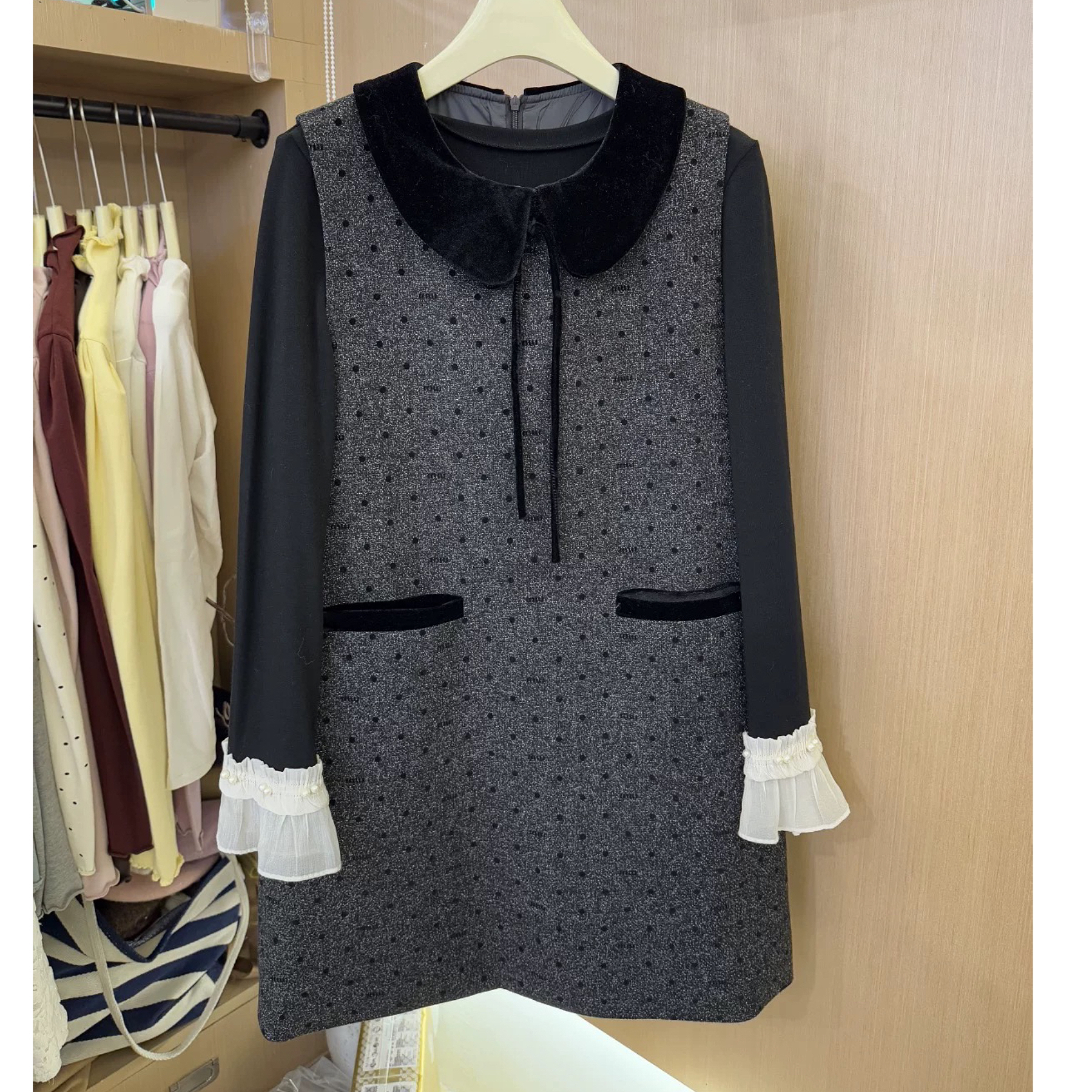 2025早秋新款miu系波点娃娃领背心裙花边袖圆领打底衫连衣裙套装