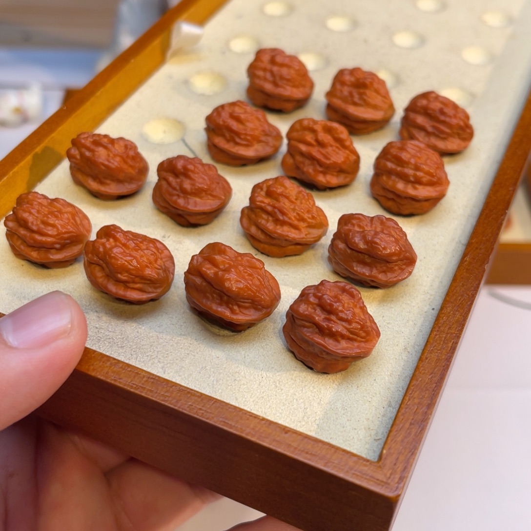 文玩核桃手串蛤蟆头