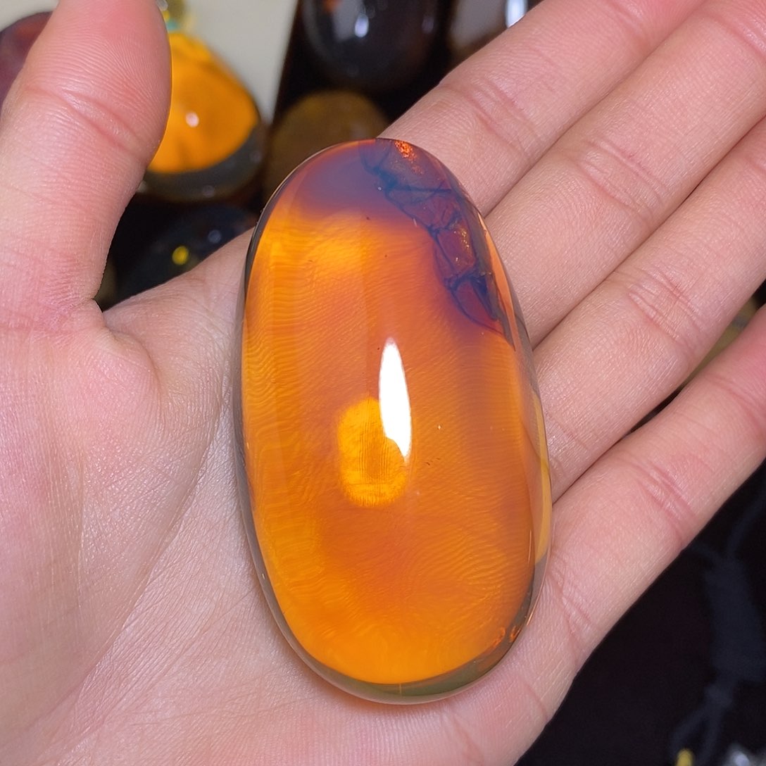 琥珀颈饰未镶嵌32.6克