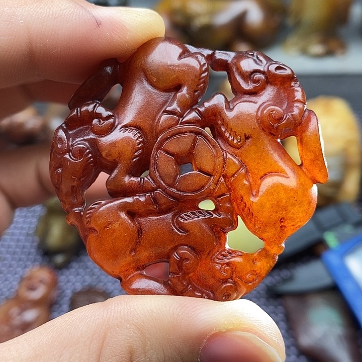 未镶嵌蛇纹石玉颈饰