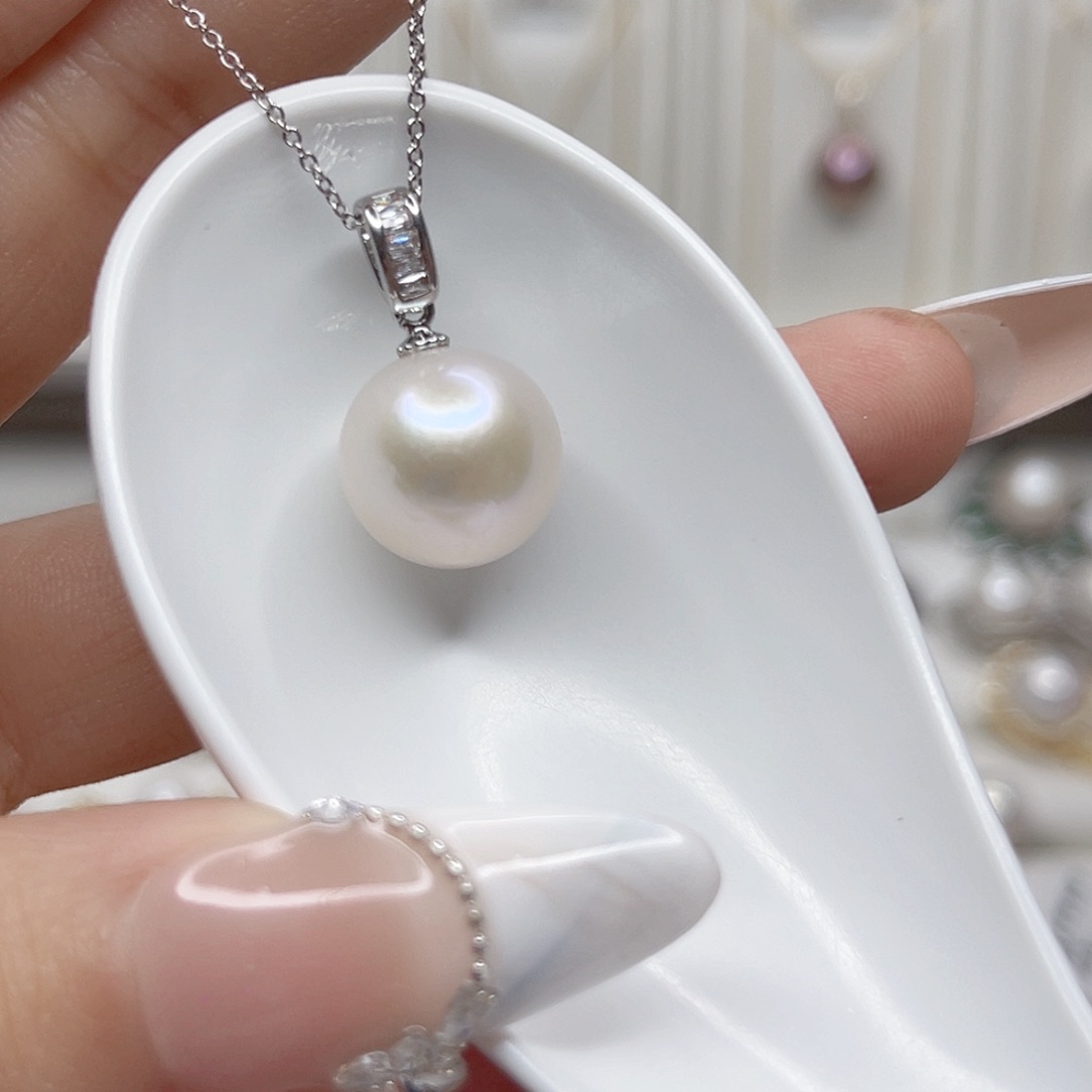 淡水珍珠吊坠(赠链)未镶嵌