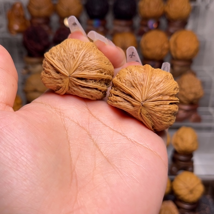 文玩核桃吊坠连体半壁五棱36尺Y12