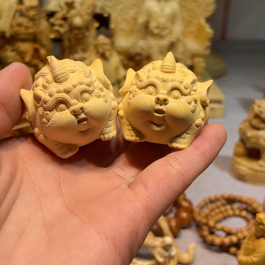 黄杨木黄杨木金蟾一对瑕疵