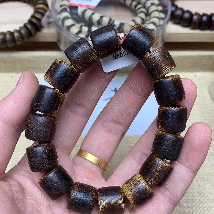 沉香碎屑沉香黄油格152