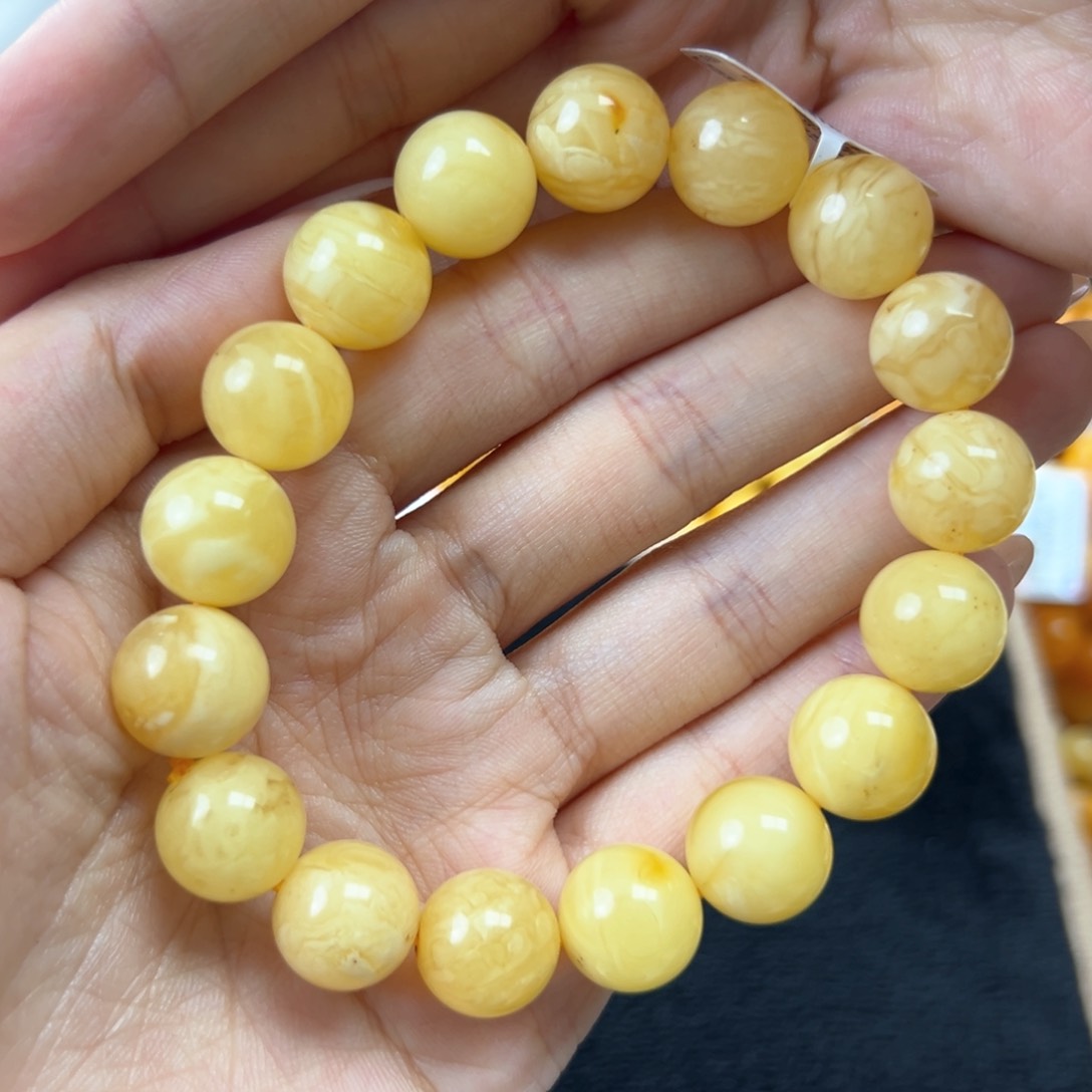 未镶嵌琥珀珠宝奇石