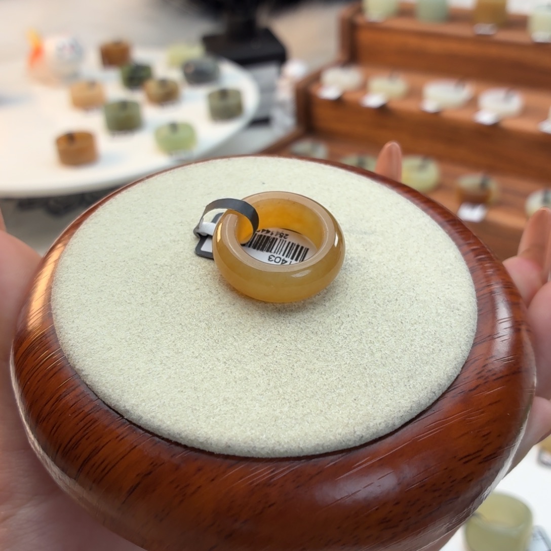 和田玉未镶嵌戒指橘糖轮胎15.23mmj93