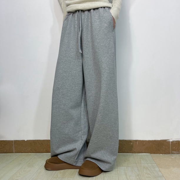 春季宽松休闲百搭直筒松紧腰长款卫裤（长103左右）