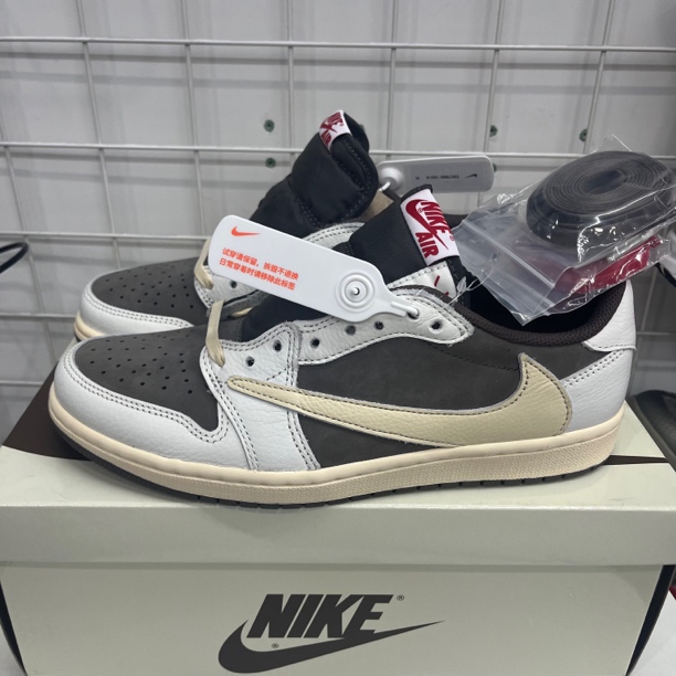 tx/全新原盒配件41码/aj1倒钩3.0摩卡/DM7866-162