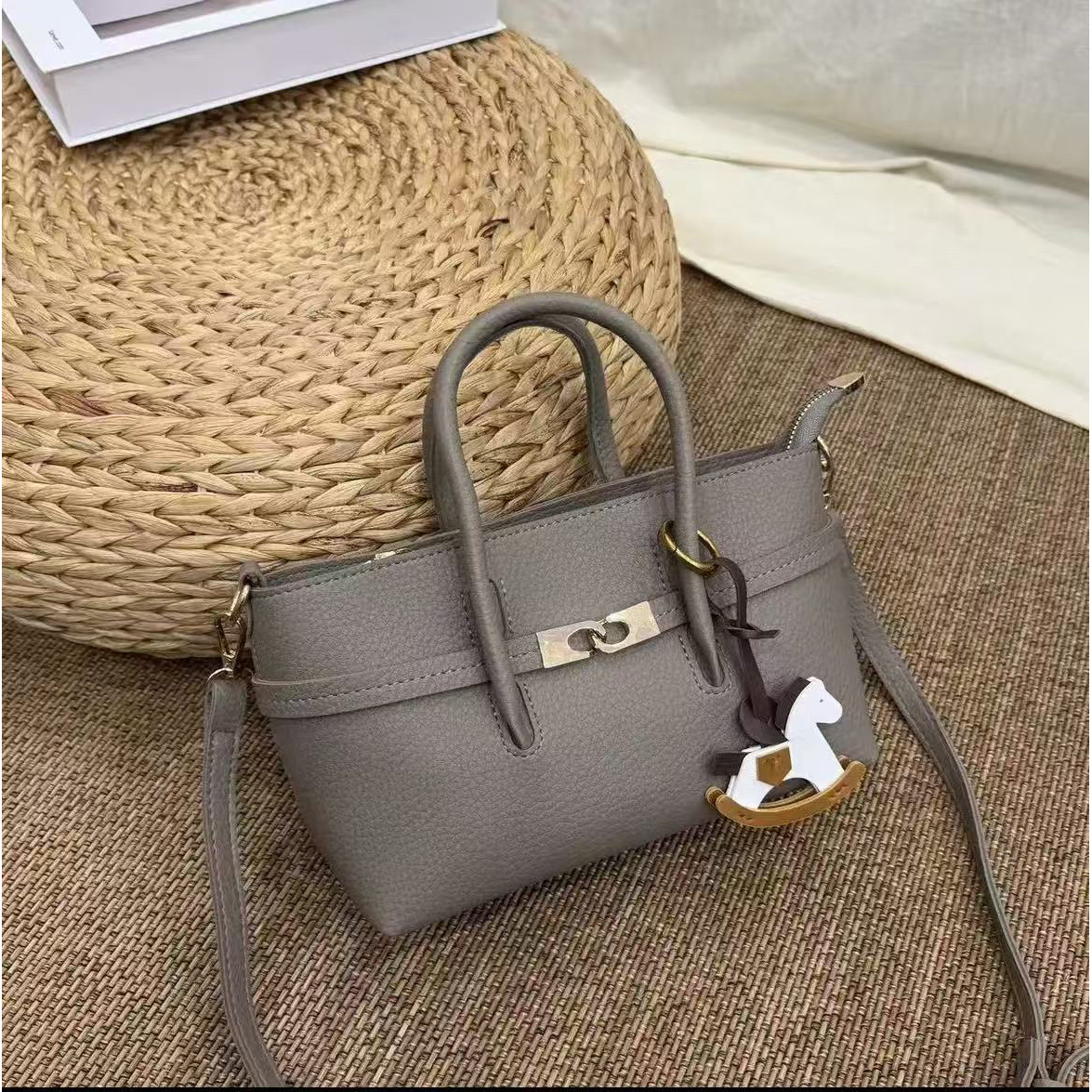 新款轻奢百搭高级感气质时尚斜挎女士包9395灰色