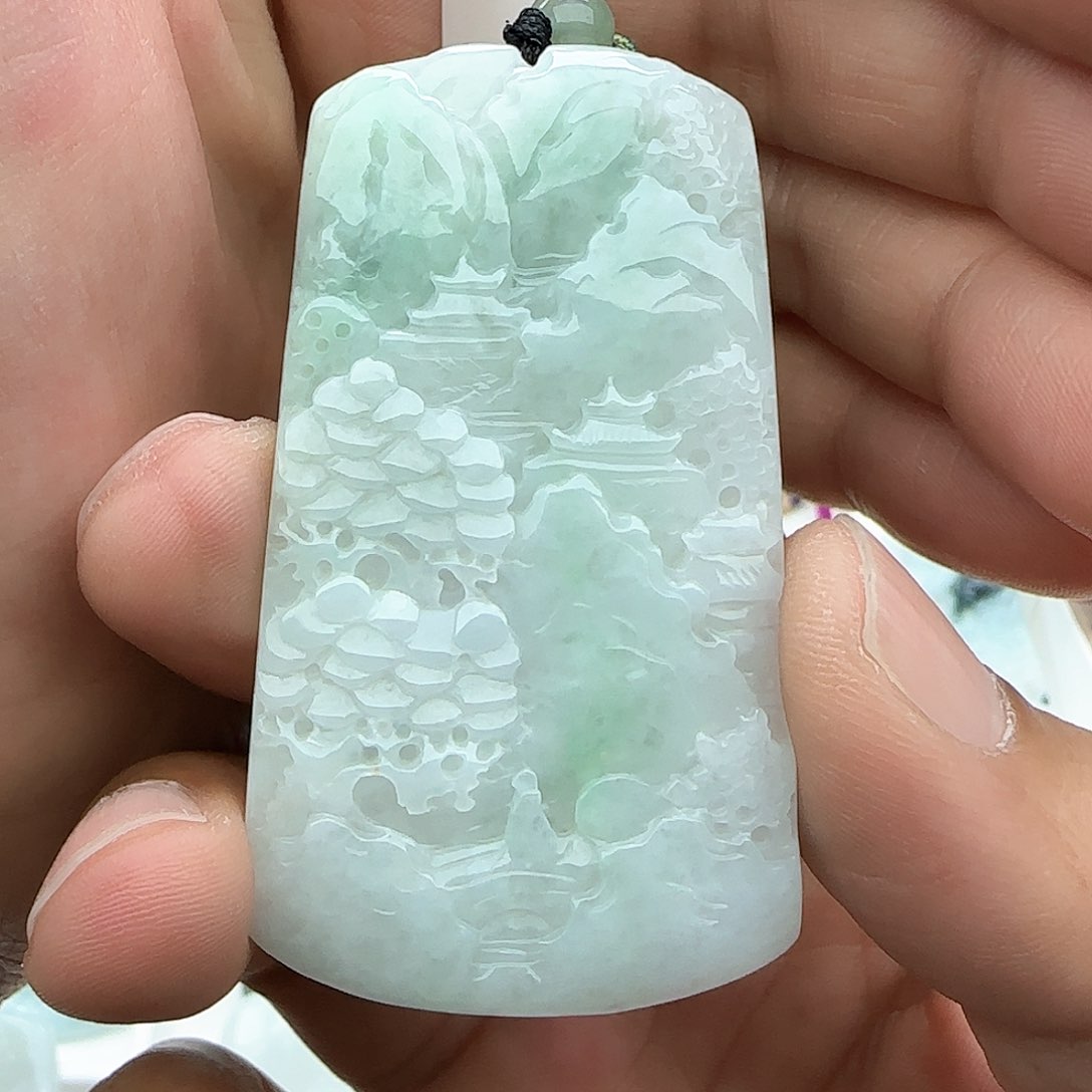 翡翠颈饰未镶嵌翡翠