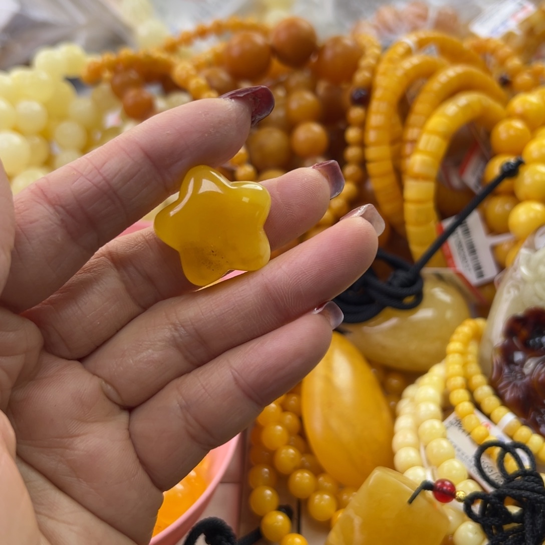 琥珀珠宝奇石未镶嵌