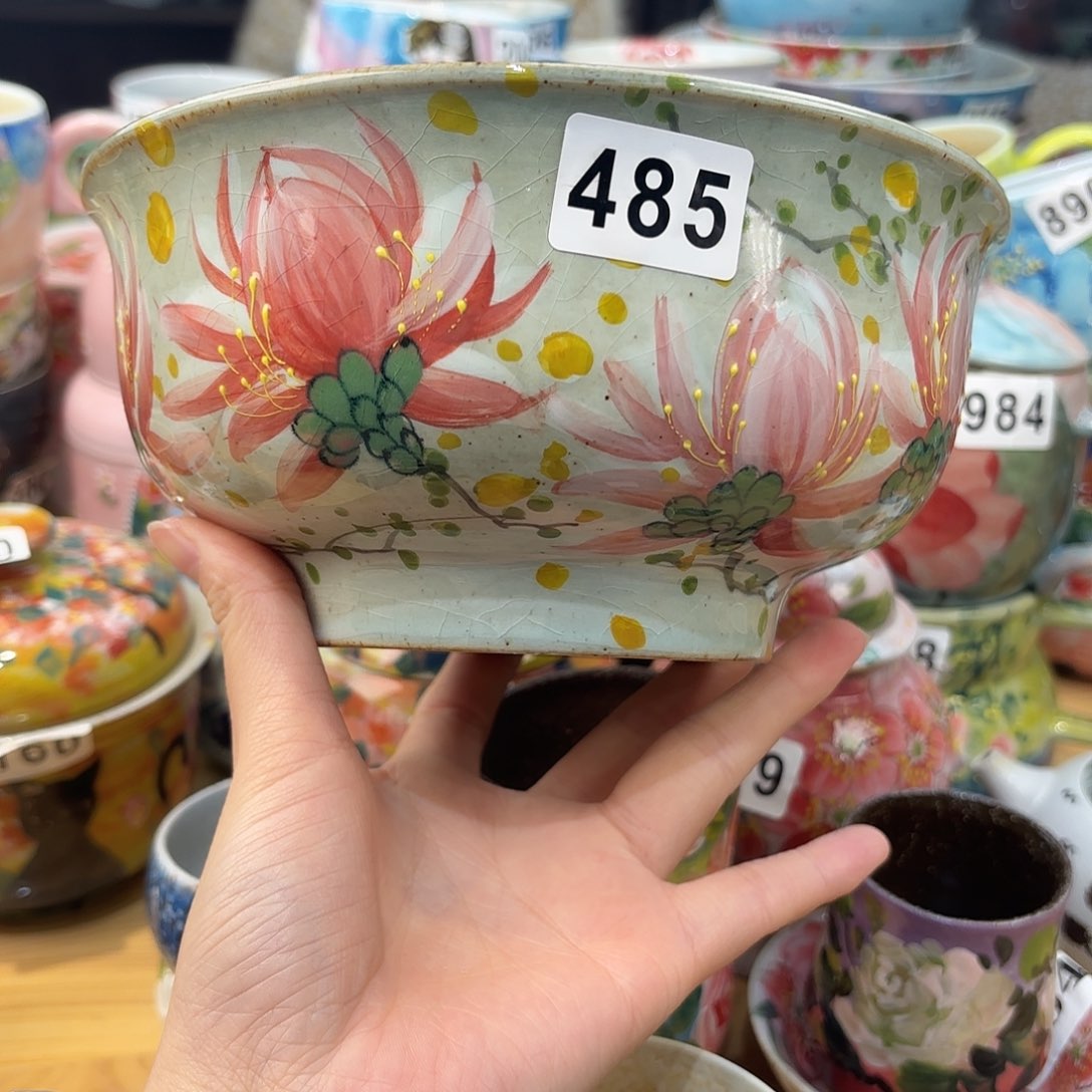 瓷片兔兔好可爱呀打一
