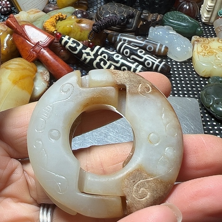 蛇纹石玉合金珠宝奇石