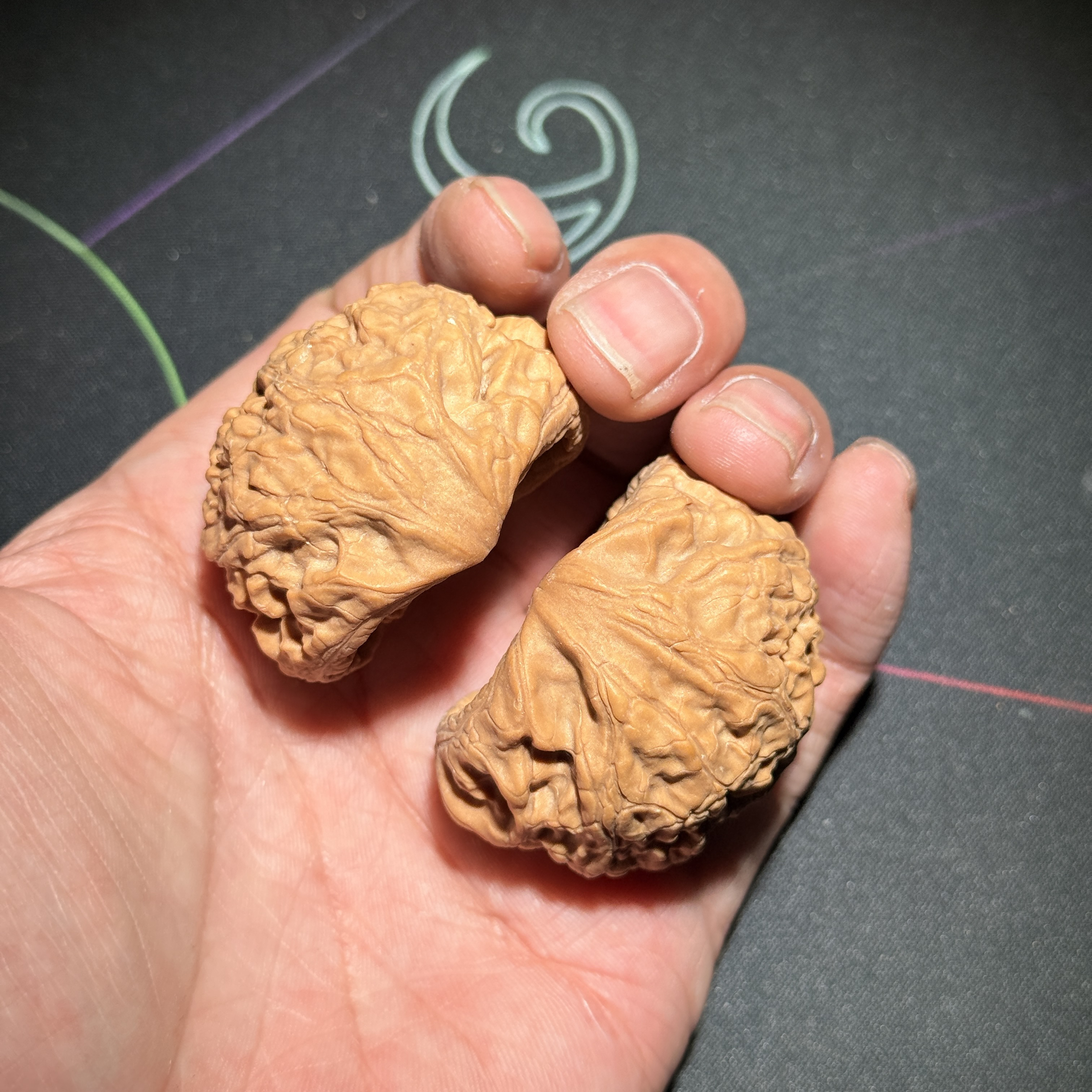 995全品无修白茬官帽聚宝盆文玩核桃尺寸:边45肚高