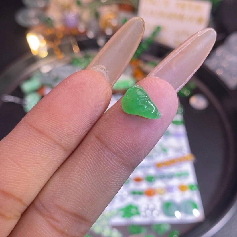 【闪购商品】翡翠挂件未镶嵌白菜