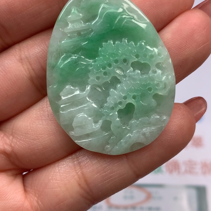 翡翠颈饰未镶嵌翡翠
