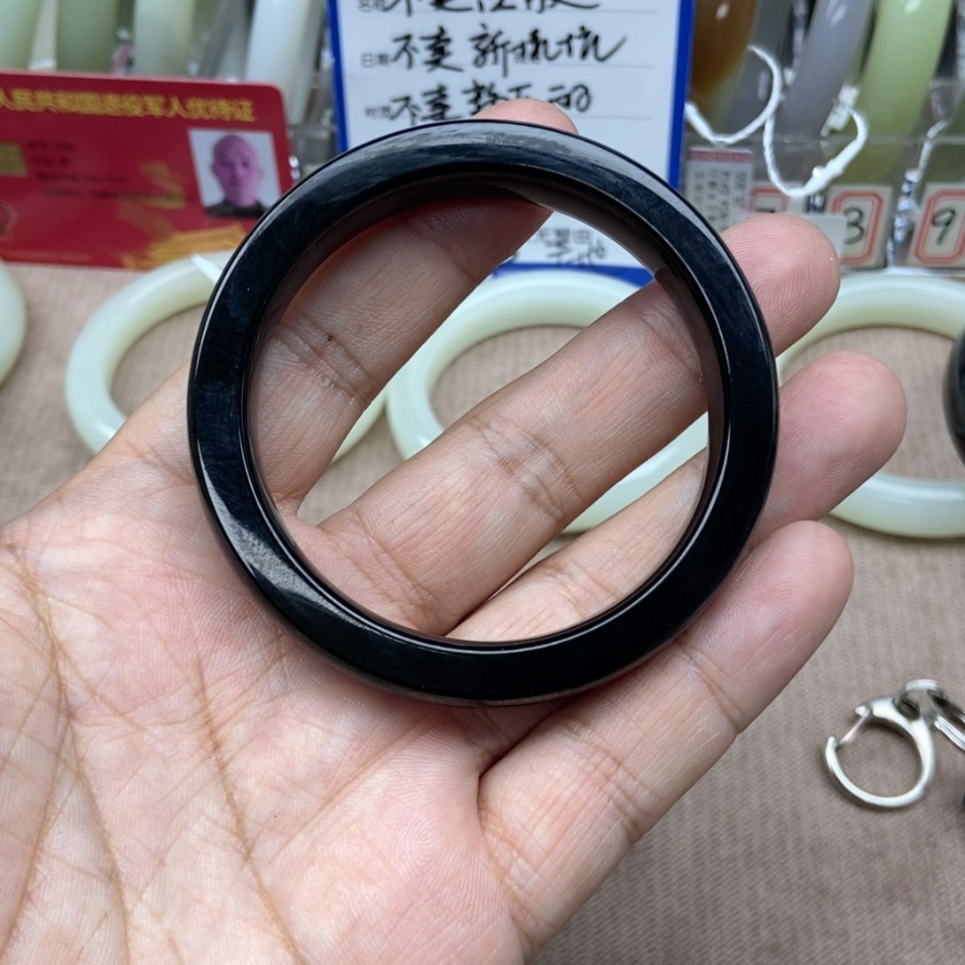 和田玉手镯未镶嵌?****"54