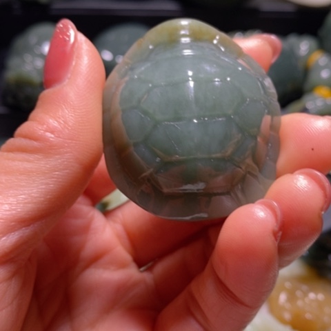 颈饰未镶嵌和田玉（糖玉）