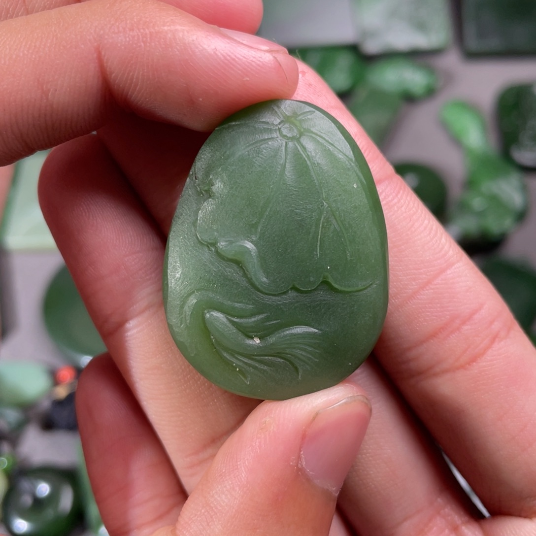 和田玉（碧玉）颈饰未镶嵌定制