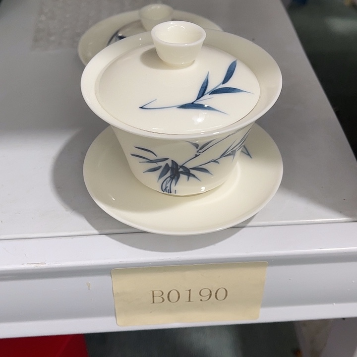 福利待遇多多哦哦哦