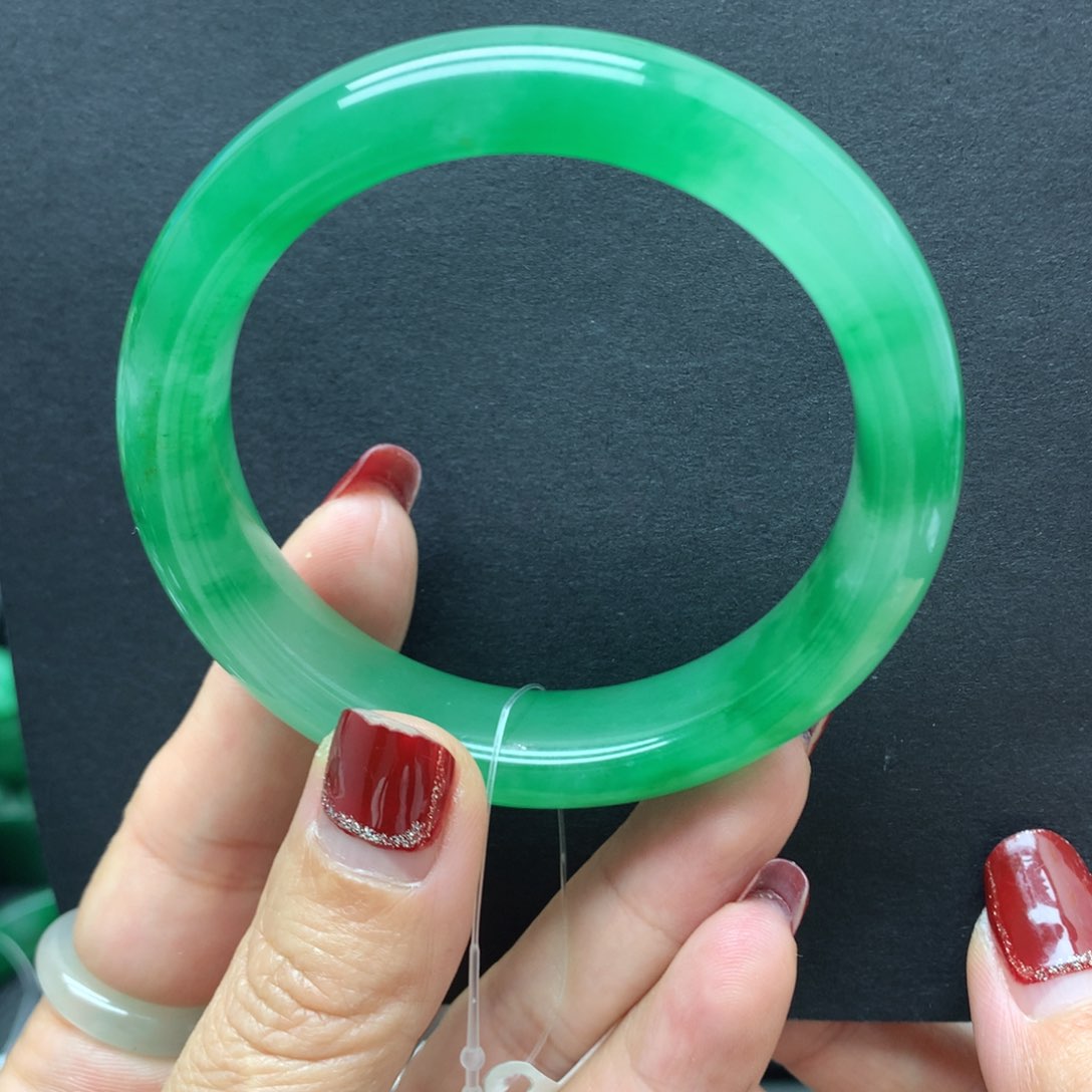 石英质玉手镯未镶嵌线*