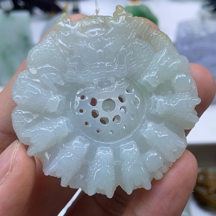 翡翠颈饰未镶嵌缅甸A货翡翠