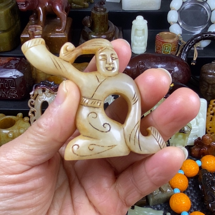 颈饰未镶嵌和田玉一