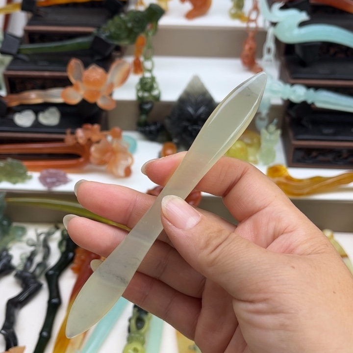 蛇纹石玉未镶嵌岫玉发簪