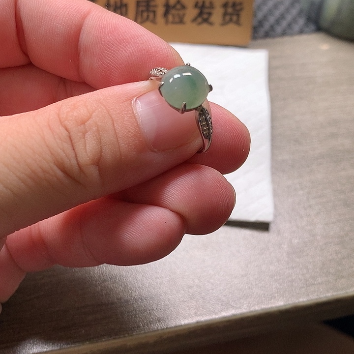 颈饰银S925镶嵌翡翠戒指