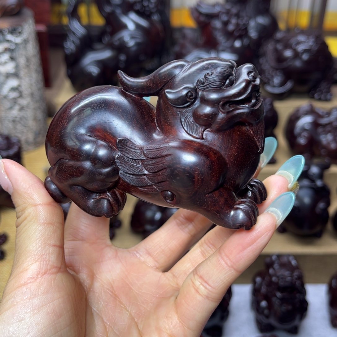 檀香紫檀（小叶紫檀）水波紫檀，湘工汉代貔貅