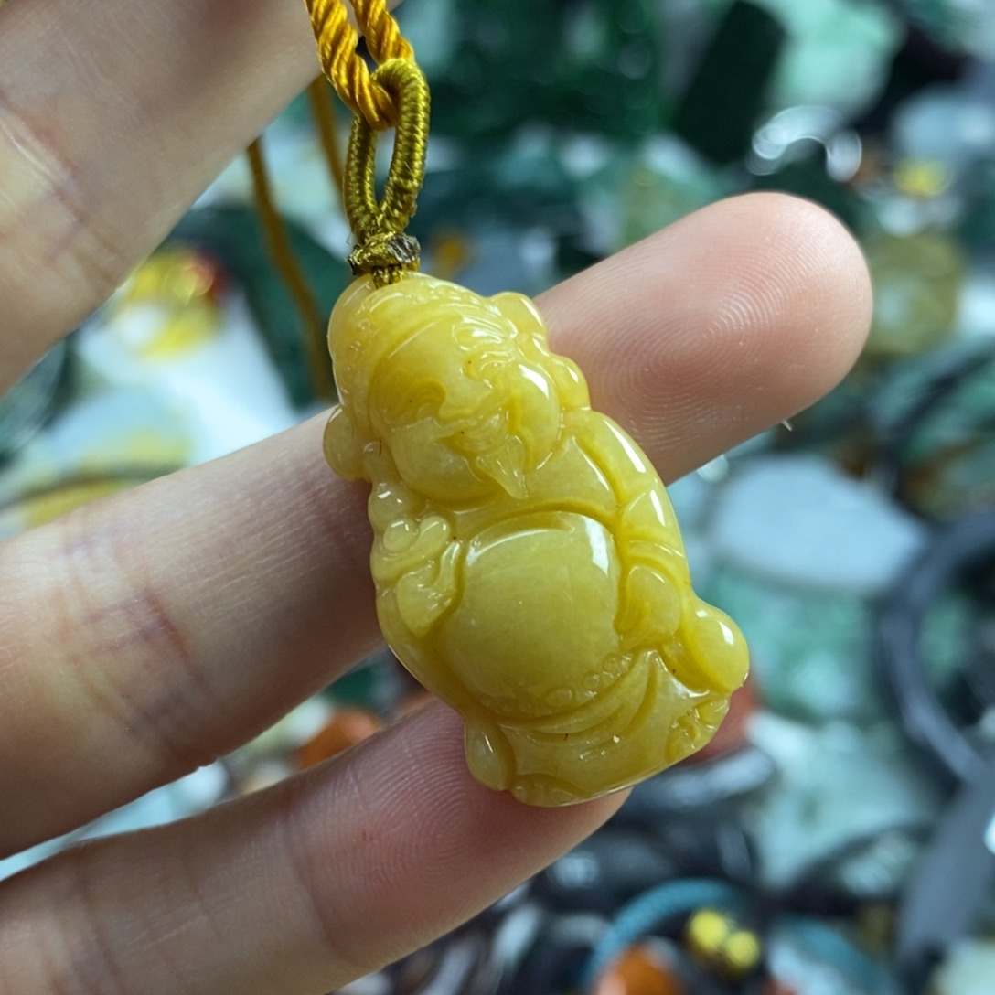 翡翠颈饰未镶嵌吊坠