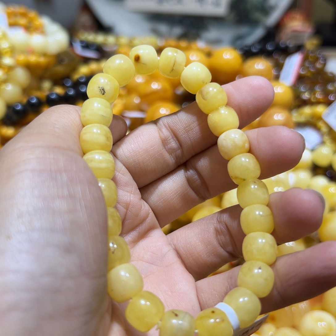 琥珀珠宝奇石未镶嵌