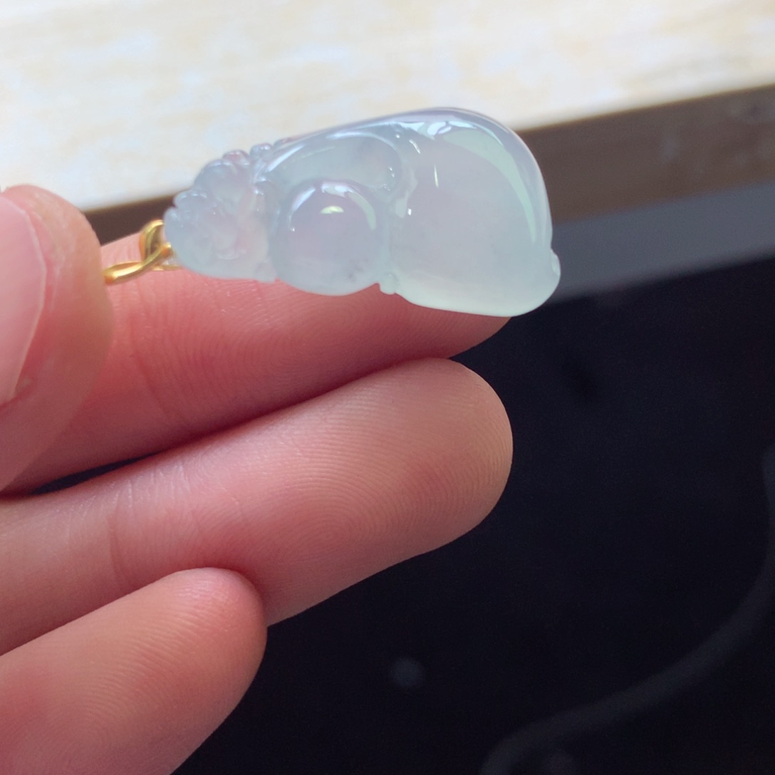 翡翠颈饰18K金镶嵌吊坠