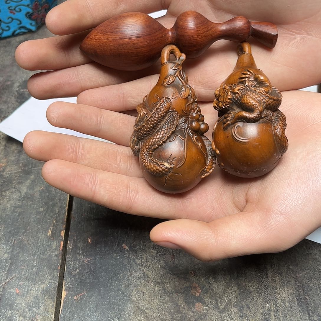 大叶紫檀（黑酸枝木类）