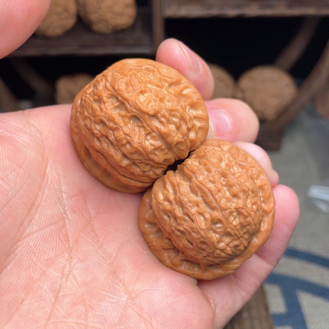 文玩核桃把件春***来37.8毕业高货血麒麟