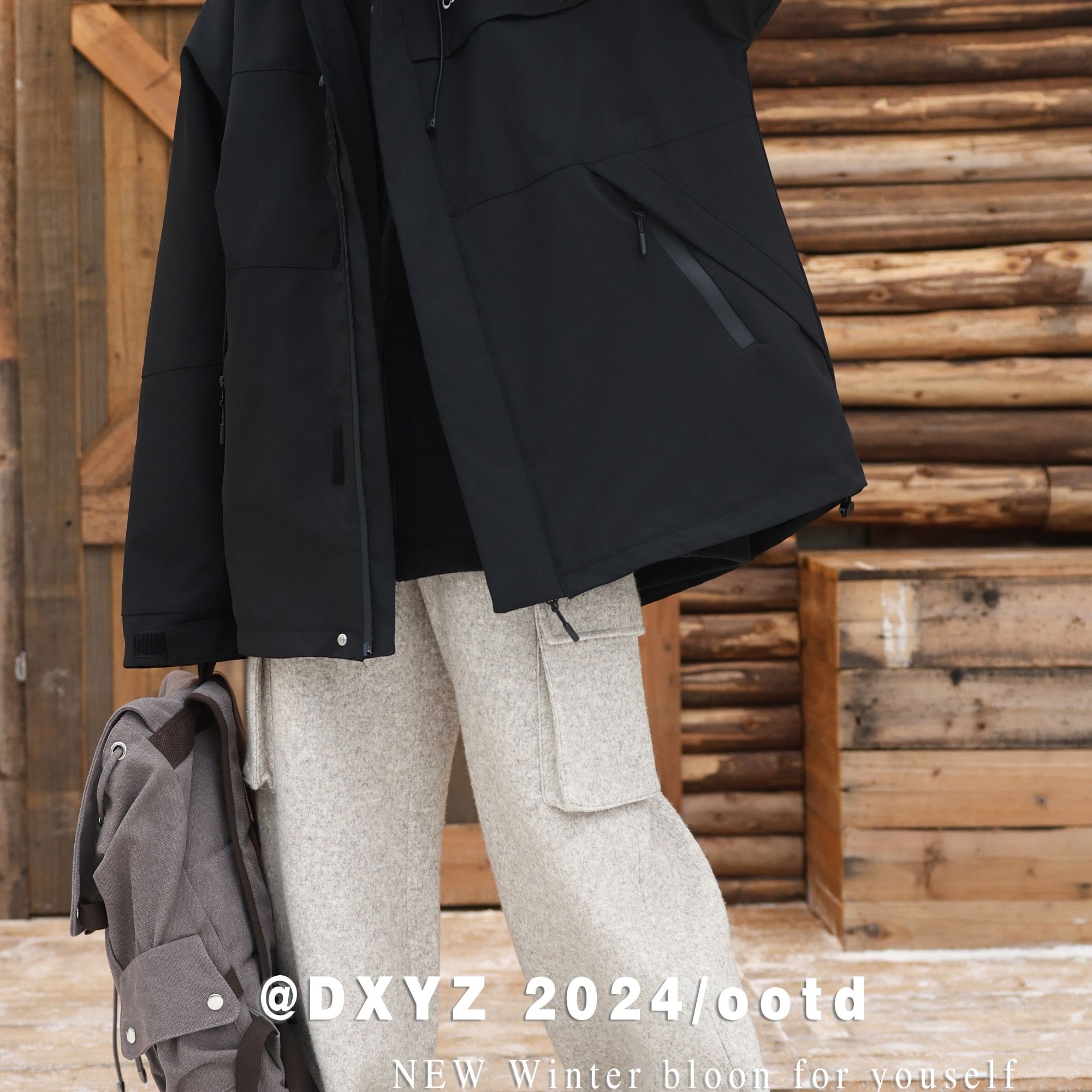 东2024【X】12月21日 男童女童时尚黑色潮版羽绒服6203-