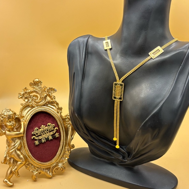 A播 24.51g 足金999 项链 d