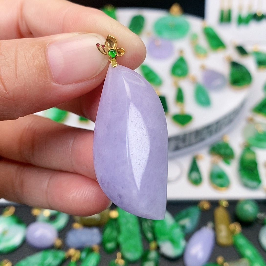 翡翠吊坠(不含链)18K金镶嵌