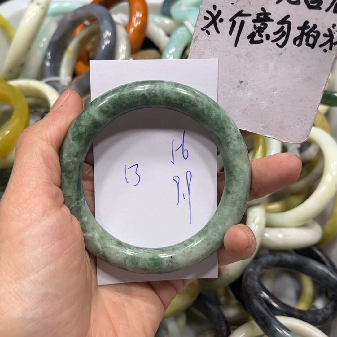 蛇纹石玉手镯未镶嵌༄****