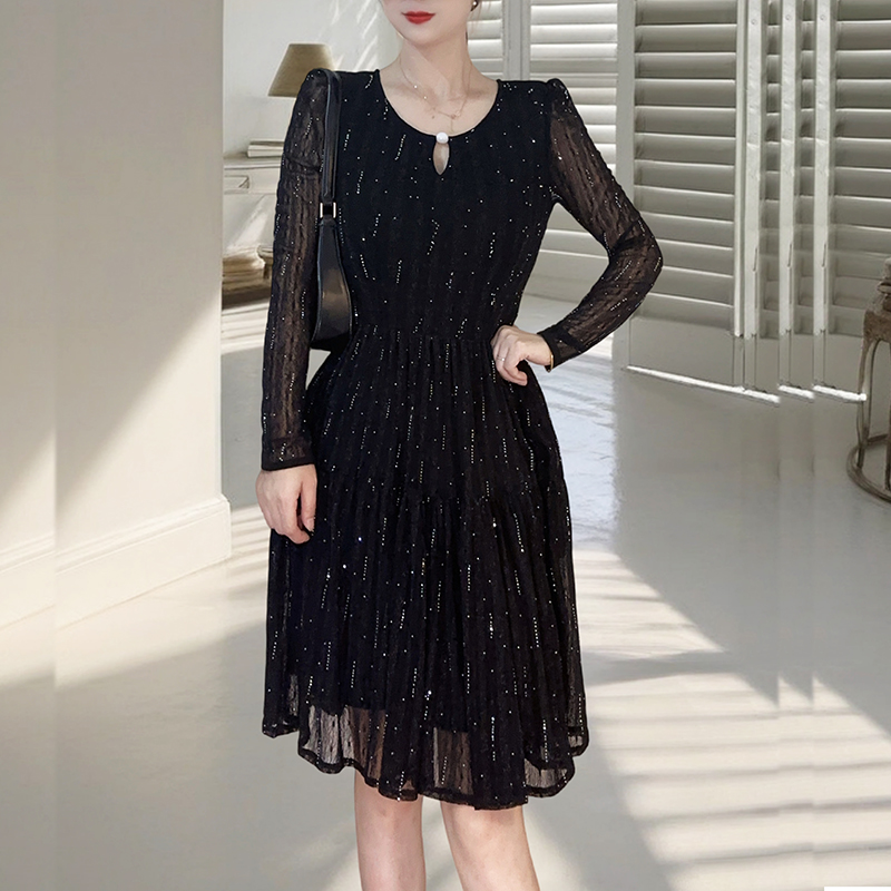 春装新款闪闪亮钻小黑裙-甜美大方圆领高腰大摆裙连衣裙长袖