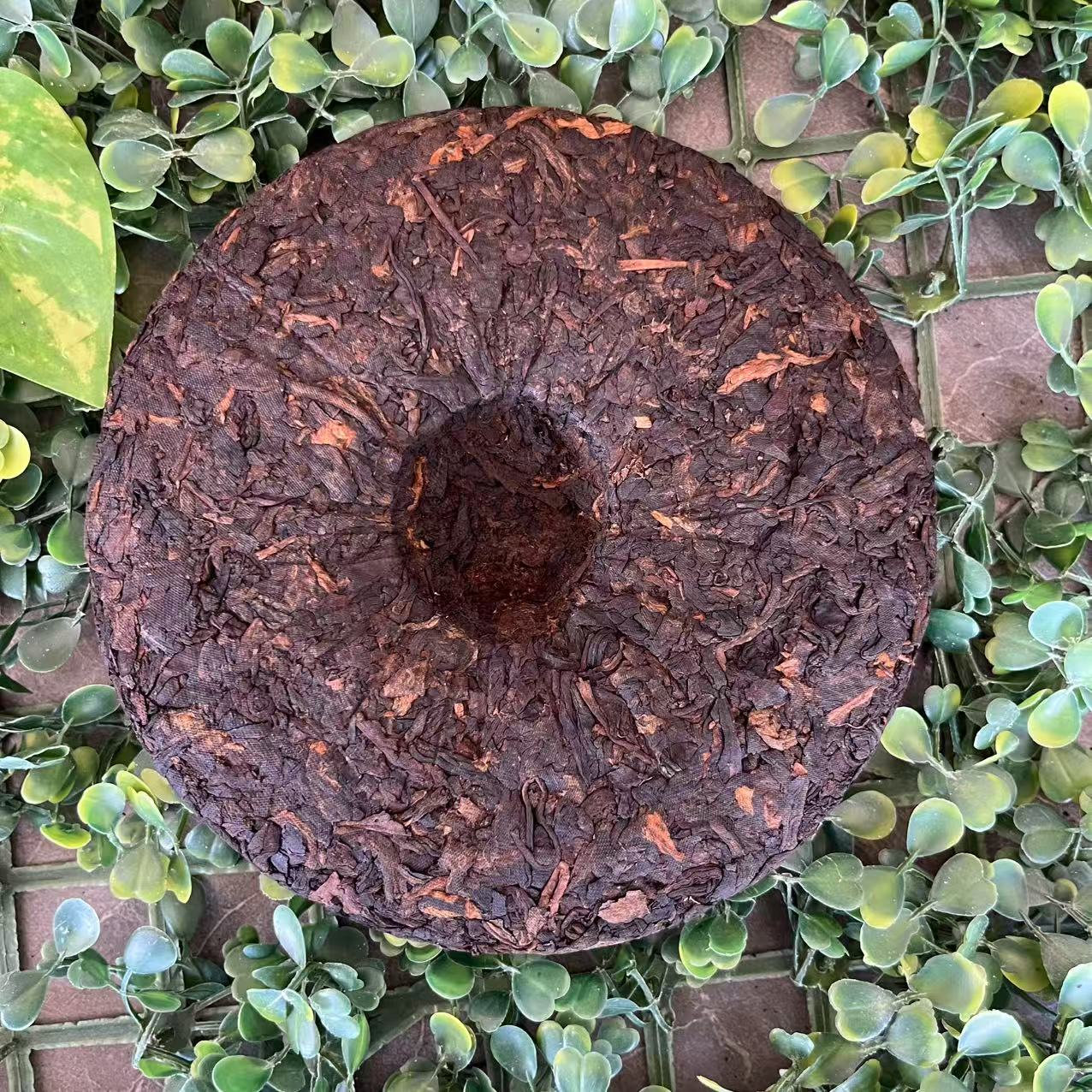 雨腾妹夫  “赵G明” “C” 紫芽普洱茶200g/饼 熟茶 (6月28）