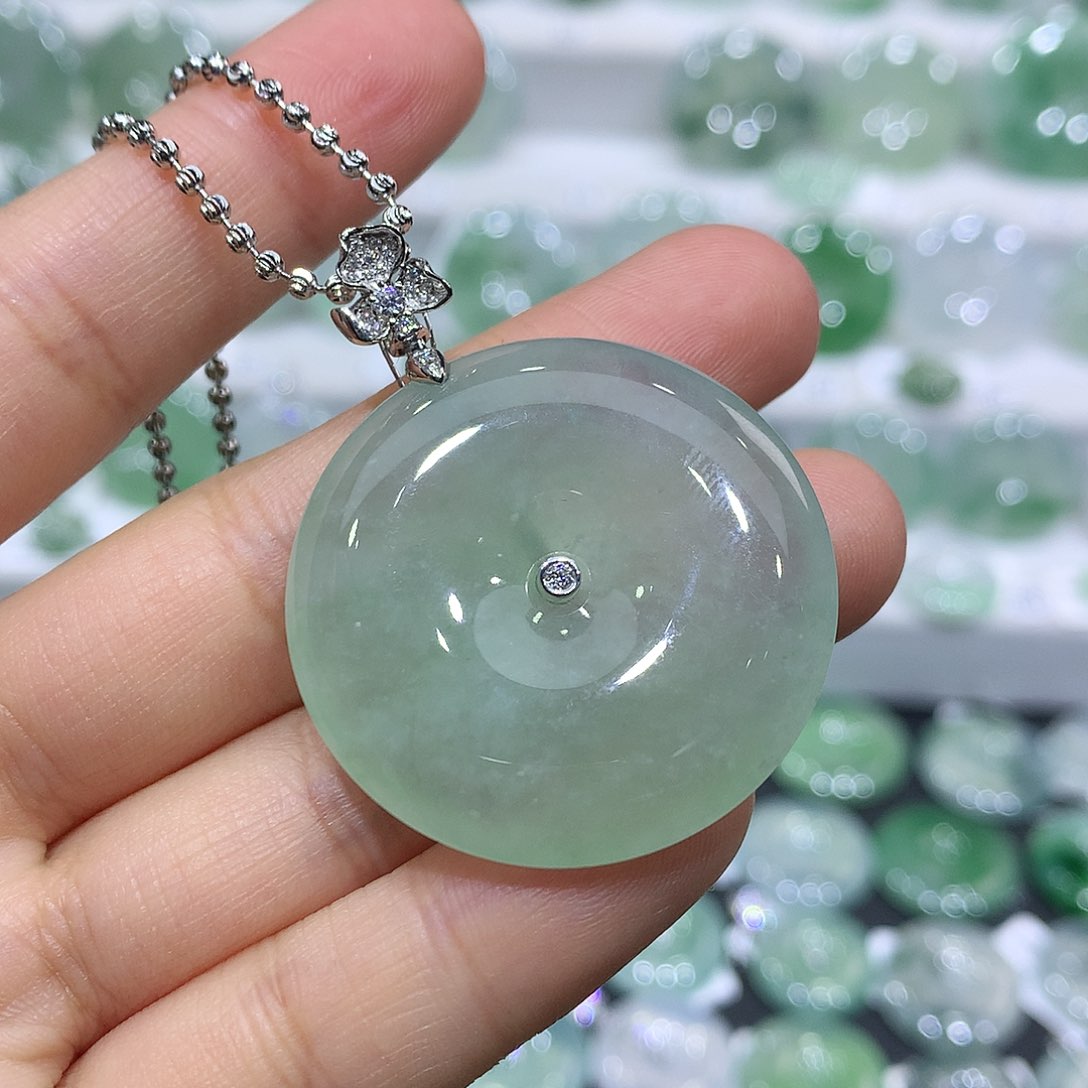 翡翠吊坠(不含链)未镶嵌