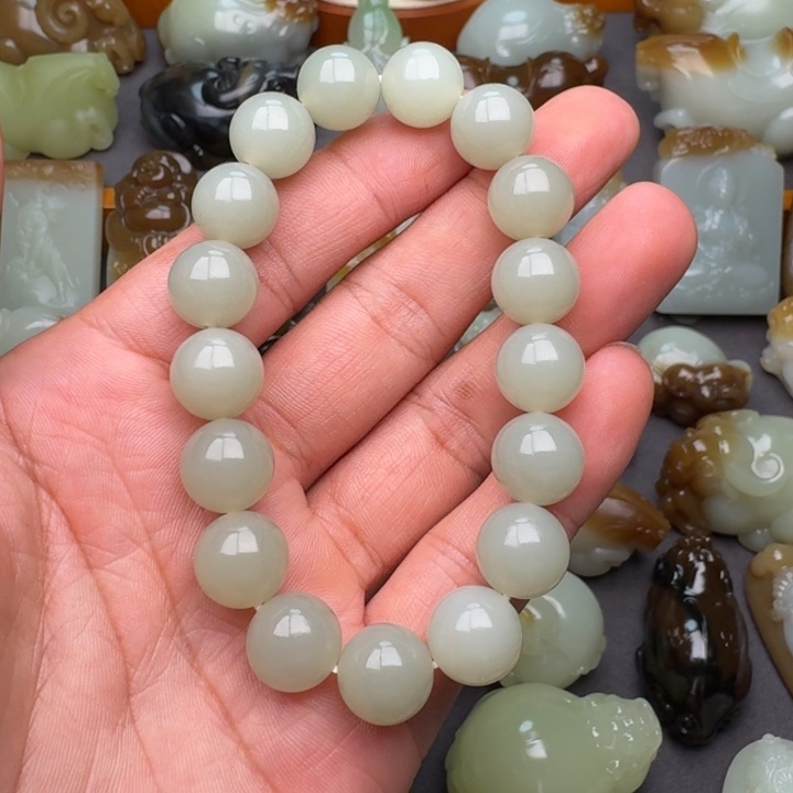 和田玉（糖玉）颈饰未镶嵌娭*