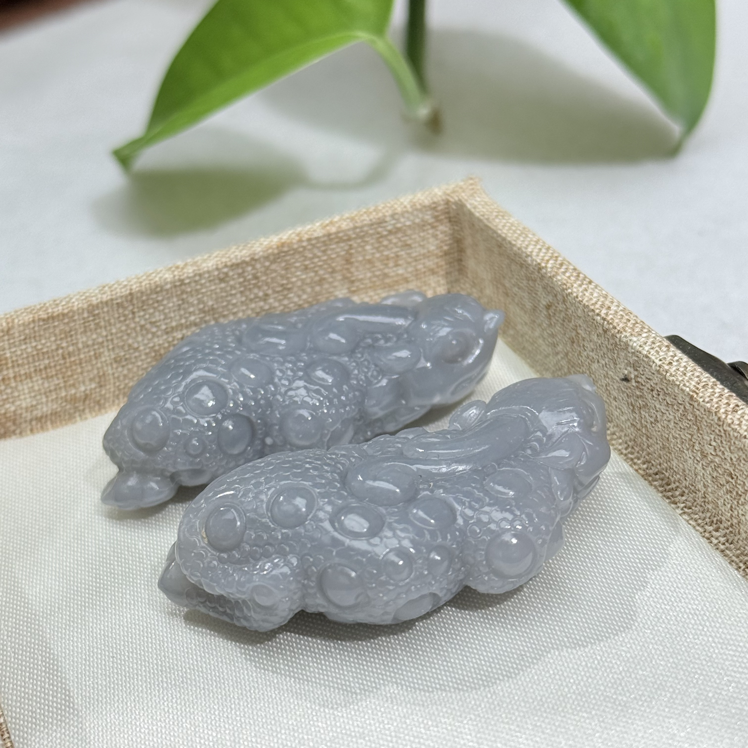 天然和田玉烟紫金蝉简单时尚 多样性发拍一发一