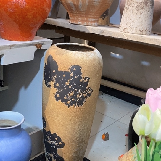 瓶高50厘米口13厘米。景德镇陶瓷